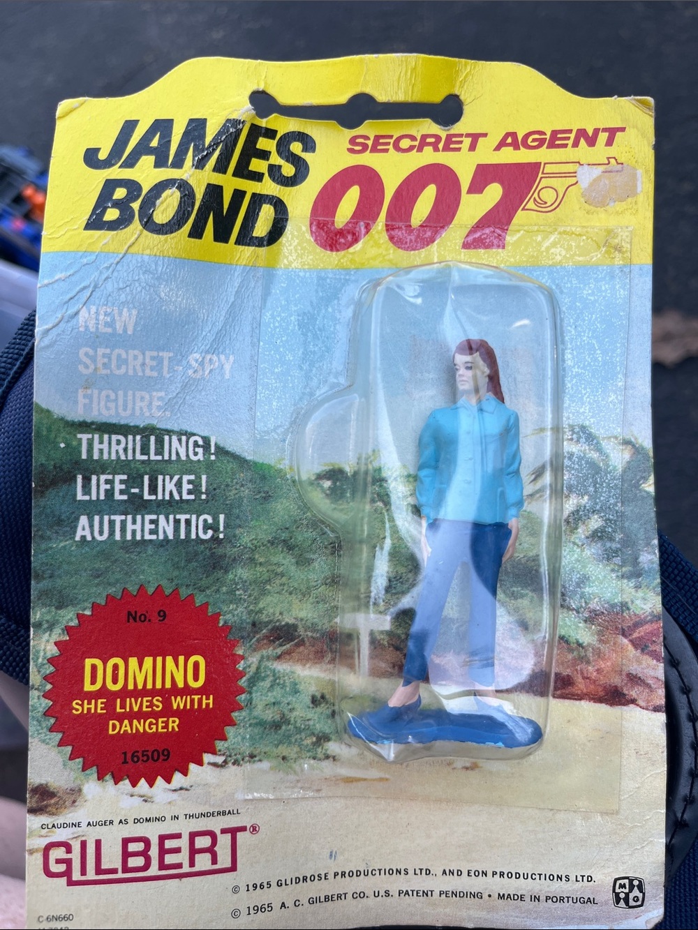 James Bond 007 Domino Figure - Blue Outfit